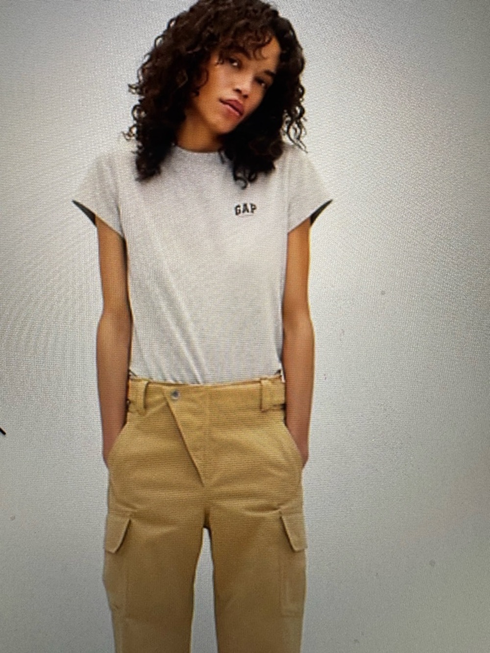 GAP x Victoria Beckham Crewneck Tee in Light Gray/ NWT/ L